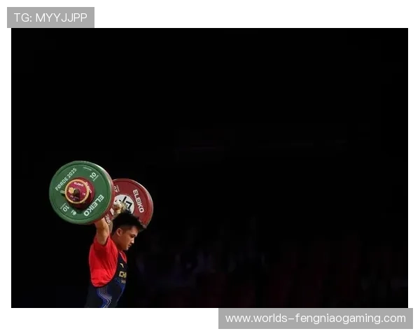 何岳基世锦赛抓举160公斤破世界纪录，中国新星闪耀挪威赛场