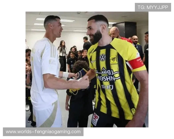 本泽马转会利雅得新月，薪资谈判成焦点